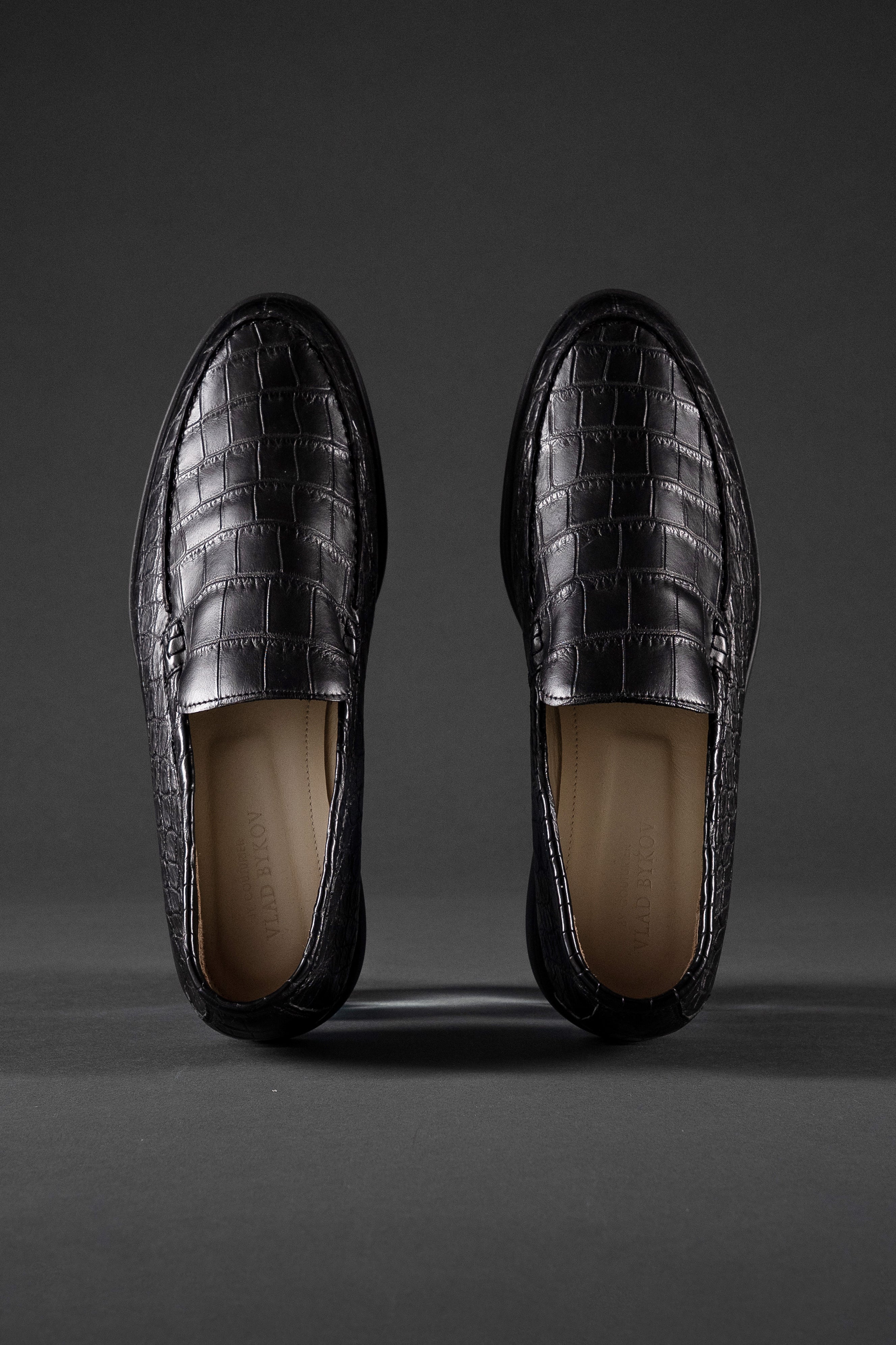 Loafers in Matte Crocodile