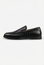 Loafers in Matte Crocodile